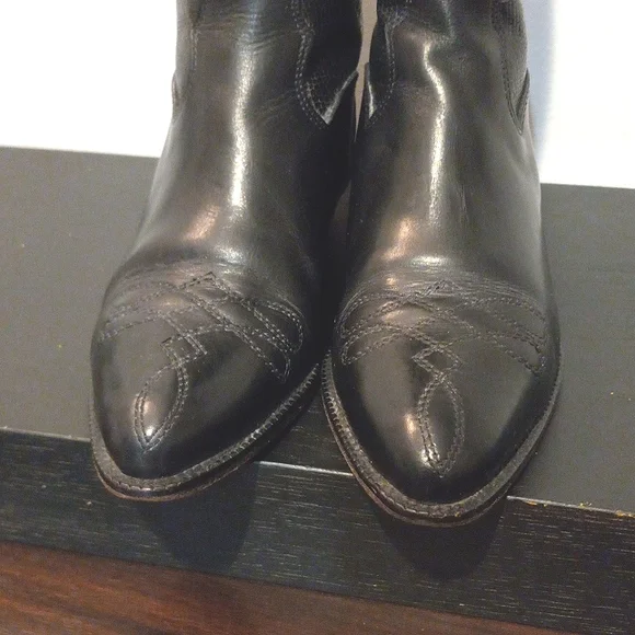 Joan & David boots - Picture 3 of 11